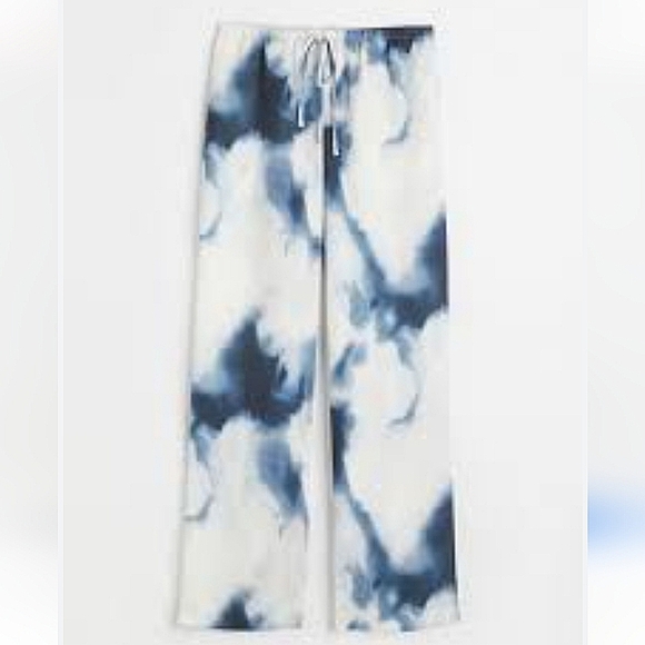 H&M Wide leg satin pull on Tie-Dye Pants in white/blue. Size Medium - Picture 2 of 14